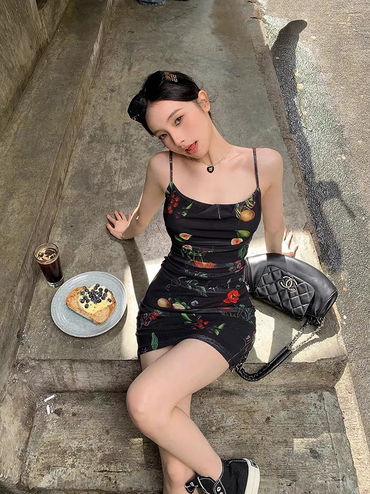 <<No退NO换>>迷迭海瑟薇 碎花吊带连衣裙女复古收腰显瘦a字包臀裙