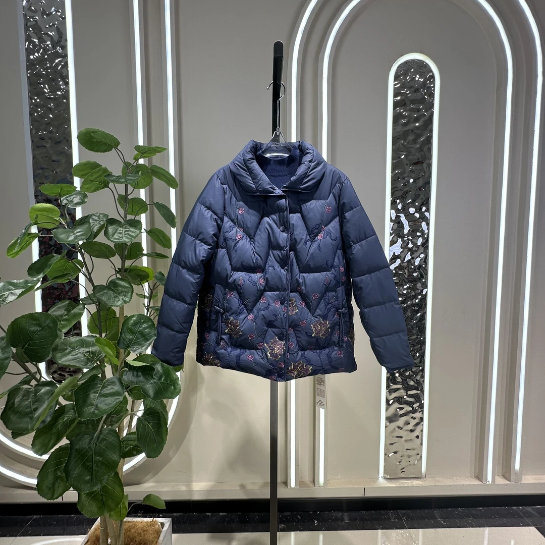 JIANKUAN 高品质 女款刺绣藏蓝 棉衣外衣 M3011