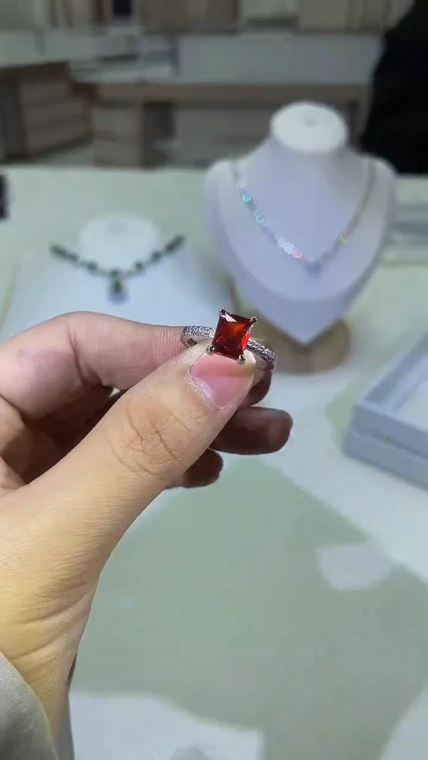 【闪购商品】祖母绿裸石未镶嵌38