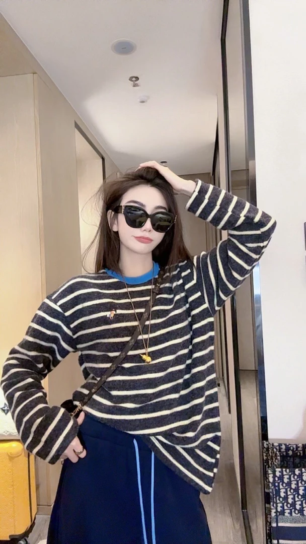 『婷老板』新款、蓝领小狗条纹撞色长袖T恤（蓝领）