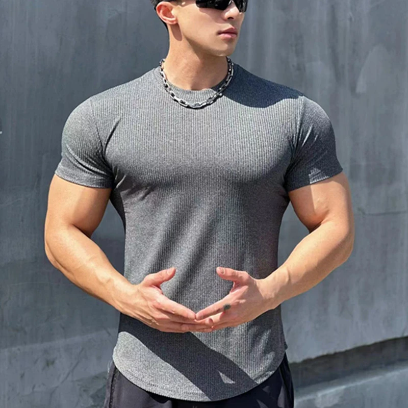 运动健身条纹男士短袖圆领透气弹力修身圆弧下摆篮球跑步休闲T恤