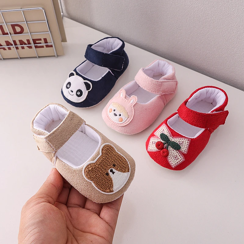 春秋季婴儿鞋软底布鞋学步3-6-9个月周岁女宝宝公主鞋不掉0-1岁