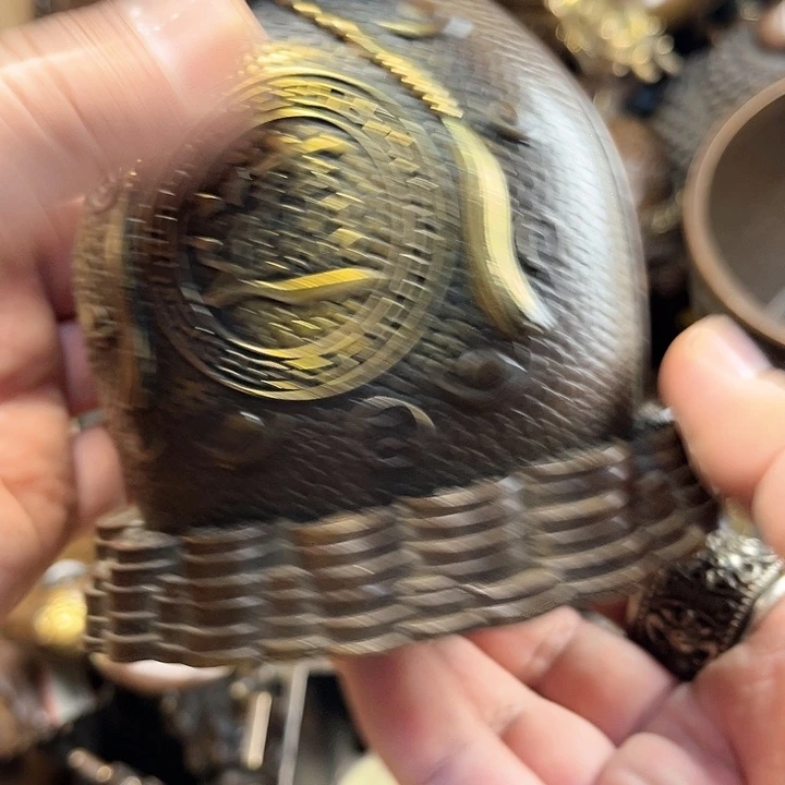 都是铜器铜器铜器