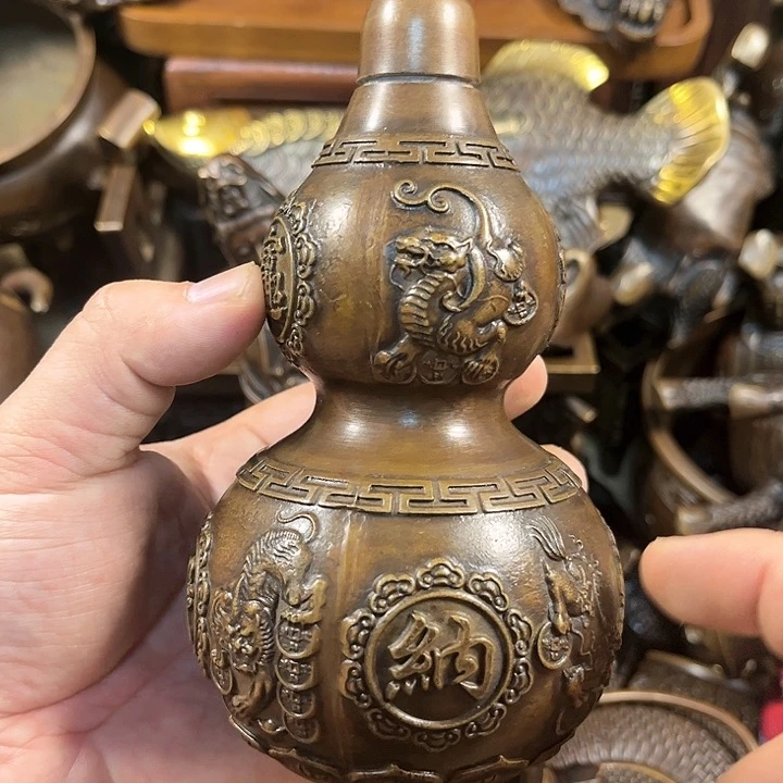 都是铜器铜器铜器