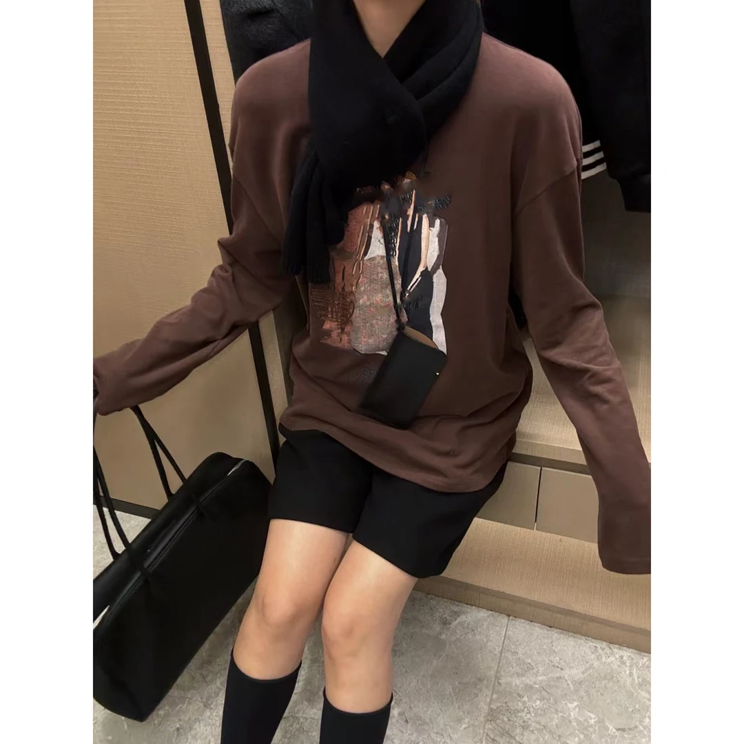 清24M281 美式复古手绘人像印花宽松磨毛长袖T恤撞色圆领百搭上衣