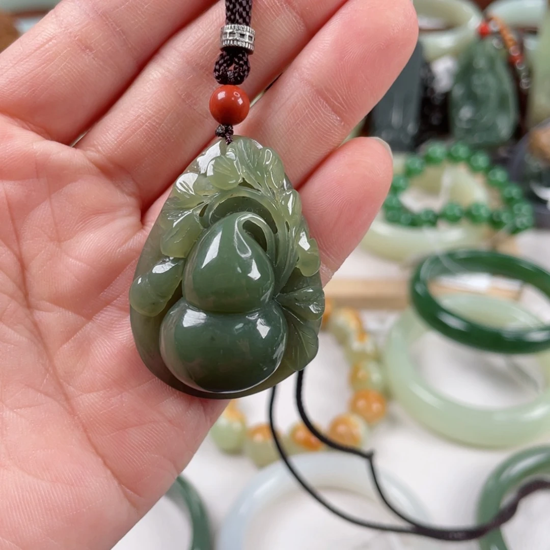 和田玉颈饰未镶嵌精品挂件