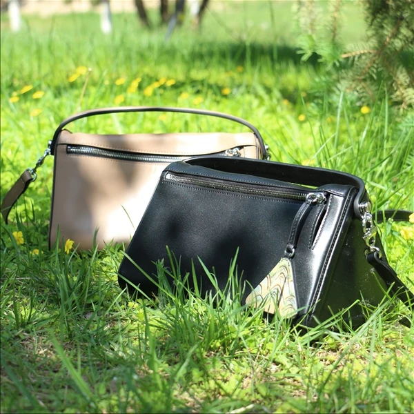 匠人乔【千里江山腋下包】皮雕挂牌中式百搭时尚手提腋下包H