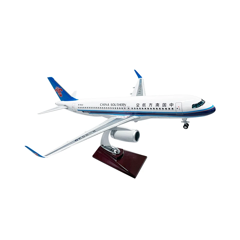南航文创 南航客机320-38CM带灯带轮子飞机模型摆件