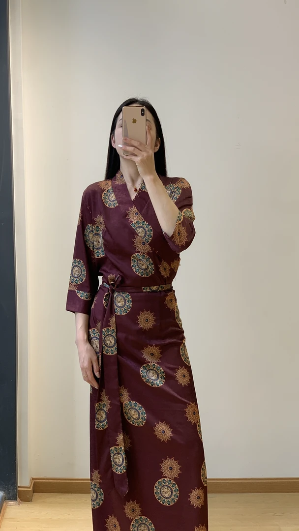 女士时尚七分袖修身西藏服网红红色连衣裙民族风显瘦ins气质