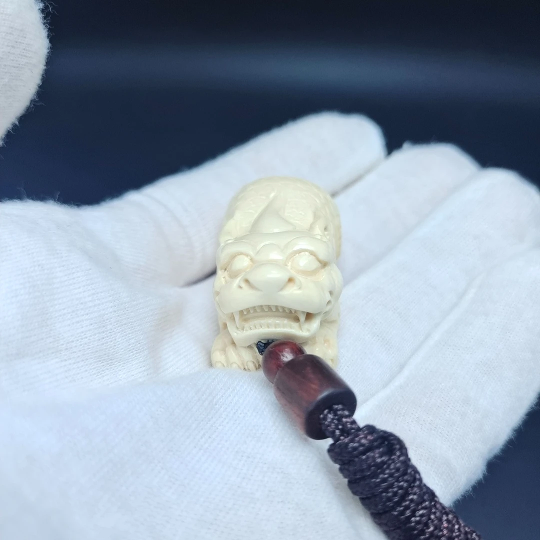 【猛犸兄弟】DD0126天然猛犸牙冰料精品手工雕刻件吊坠