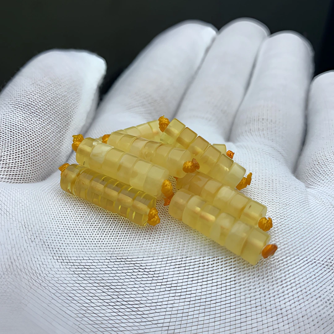 天然鸡油黄蜜蜡隔片隔珠文玩配饰