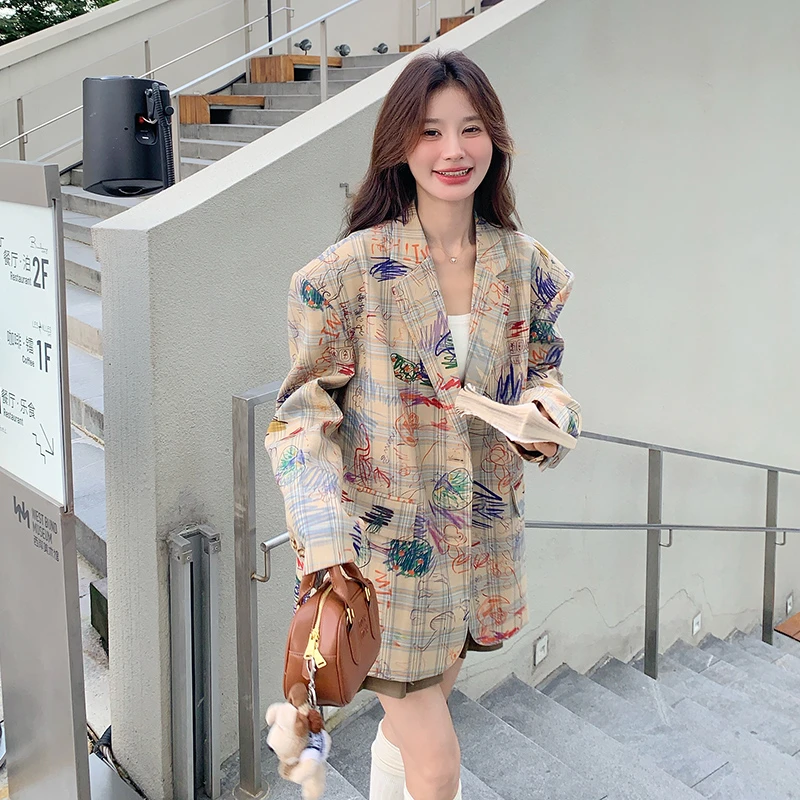 涂鸦印花小西装外套女2024秋季韩系设计感休闲时尚小个子炸街西服