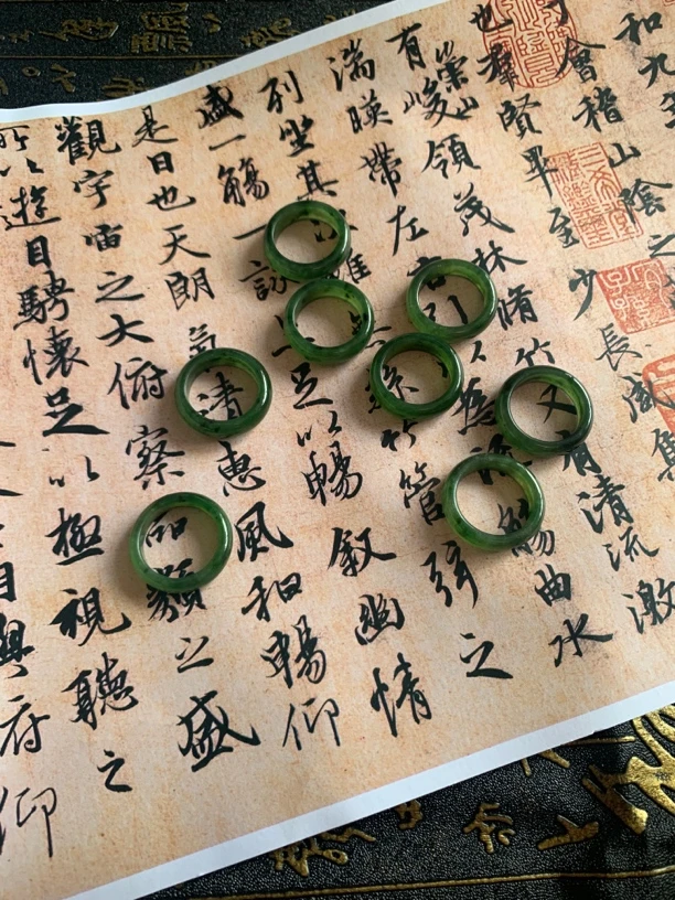 和田碧玉戒圈 不可调节 显白神器 天然玉石多样性发货