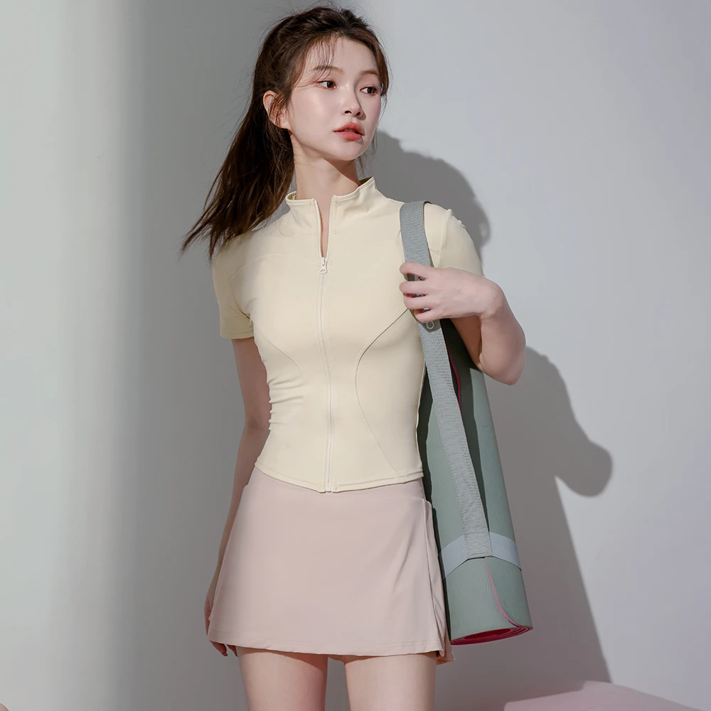 运动套装女修身显瘦速干瑜伽服上衣短袖普拉提训练跑步羽毛网球裙