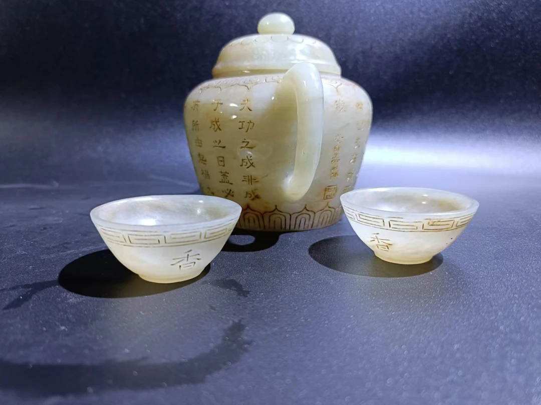 精品时尚摆件茶壶杯子