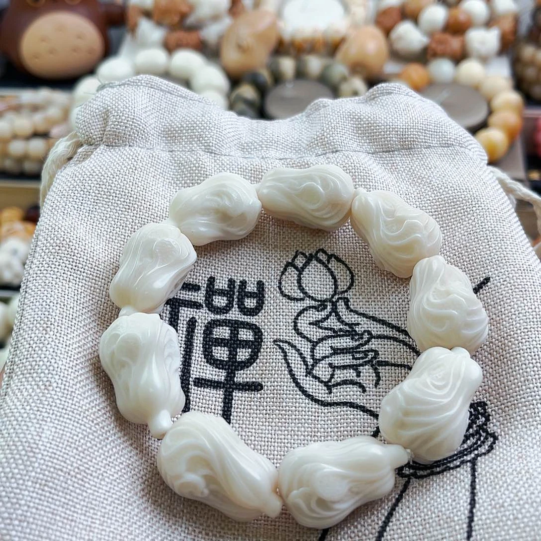 菩提根/象牙果手串白菜