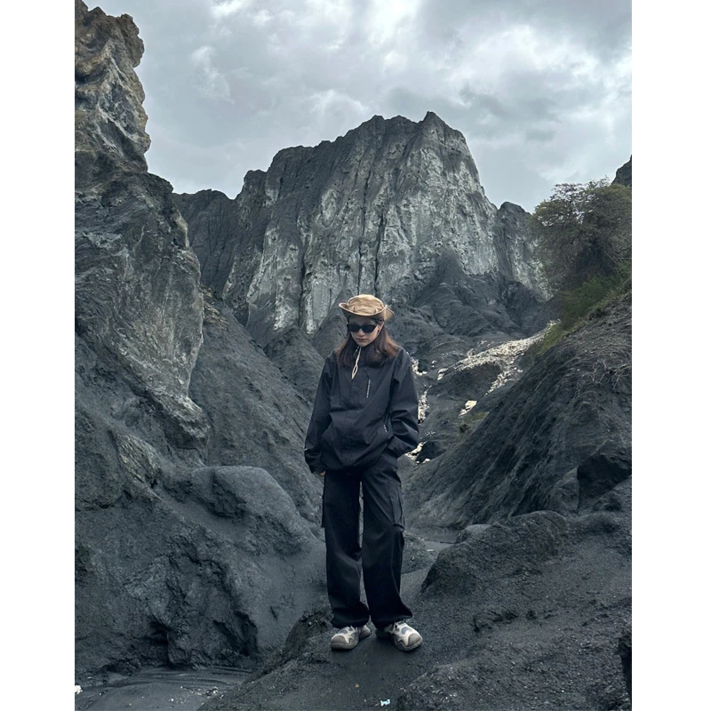 川西武功山冲锋衣男款户外机能风美式登山服外套防水防风情侣夹克