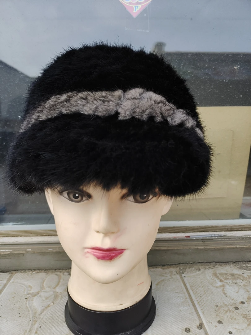 晓华精选_2023新品女士保暖带帽盖帽子