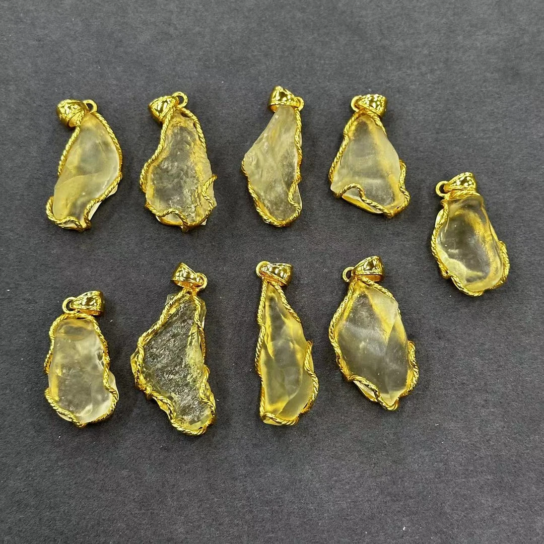 收藏级 天然保真LBY陨石净体 3A能量奇石 形状各异多样性发一件