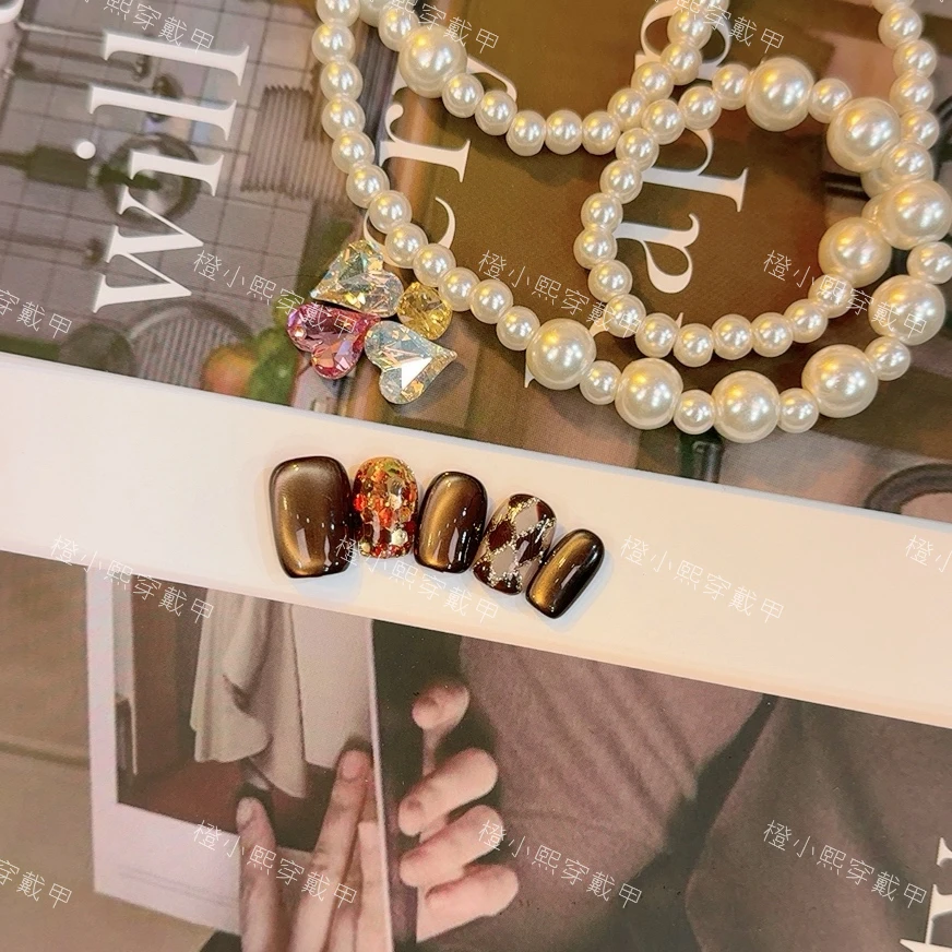 （榕树下）纯手工穿戴甲防水可拆卸美甲手绘菱格秋冬显白百搭假指甲