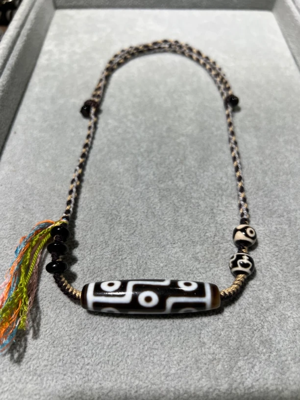 行运大尺寸折线九眼藏式风格锁骨链