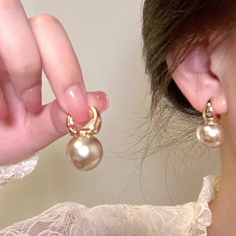 合金耳饰 复古香槟色珠珠耳环女新款精致轻奢高级感气质耳钉耳饰