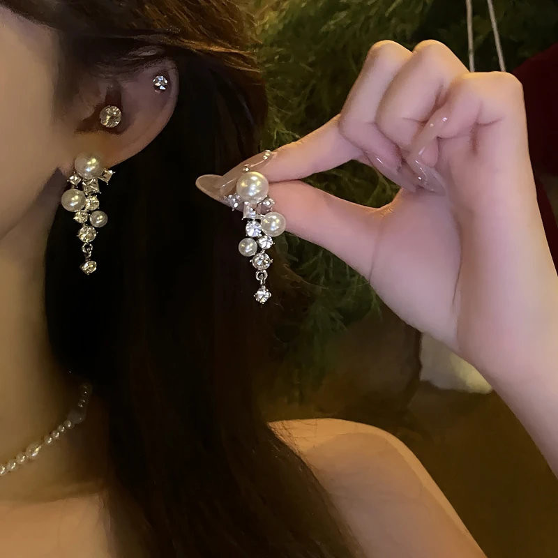 合金耳饰 名媛千金！锆锆珠珠耳钉女新爆款高级设计感精致耳环耳饰