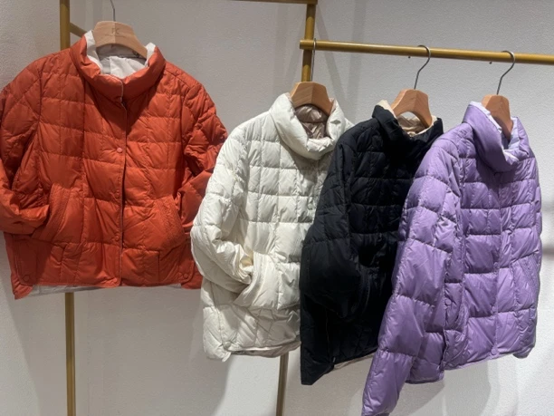 阿兰精选品牌轻薄短款鸭鸭多色外套促销款