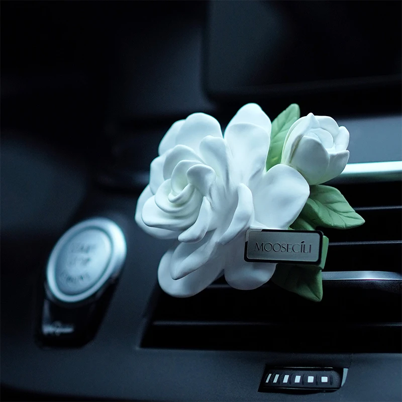 栀子花浓缩车载香薰汽车空调出风口装饰香氛水摆车挂礼物车内饰品