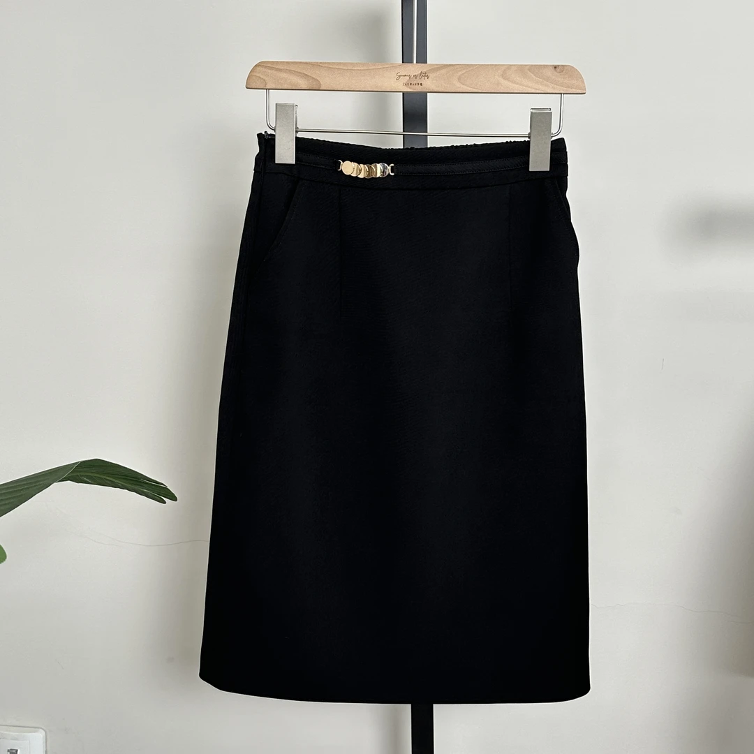 显瘦半裙女装半身裙裙子气质裙时尚百搭黑色筒裙西装料美丽大气