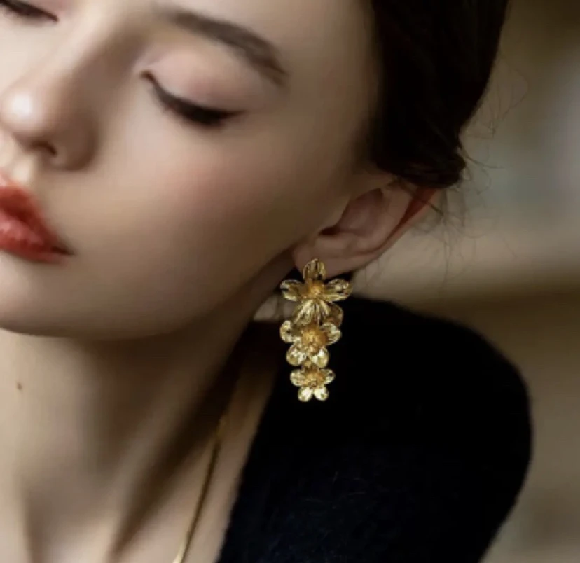 铜合金耳饰 中古高级感轻奢质感夸张气质金属花朵流苏无耳洞耳夹