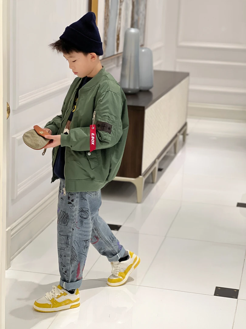 -潮牌童装定制“潮流风尚”儿童限量款冬季棉服32258