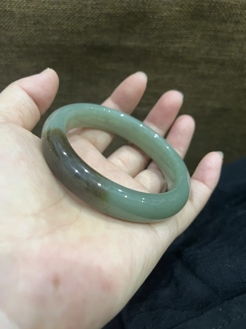 天然和田玉且末蓝带糖手镯