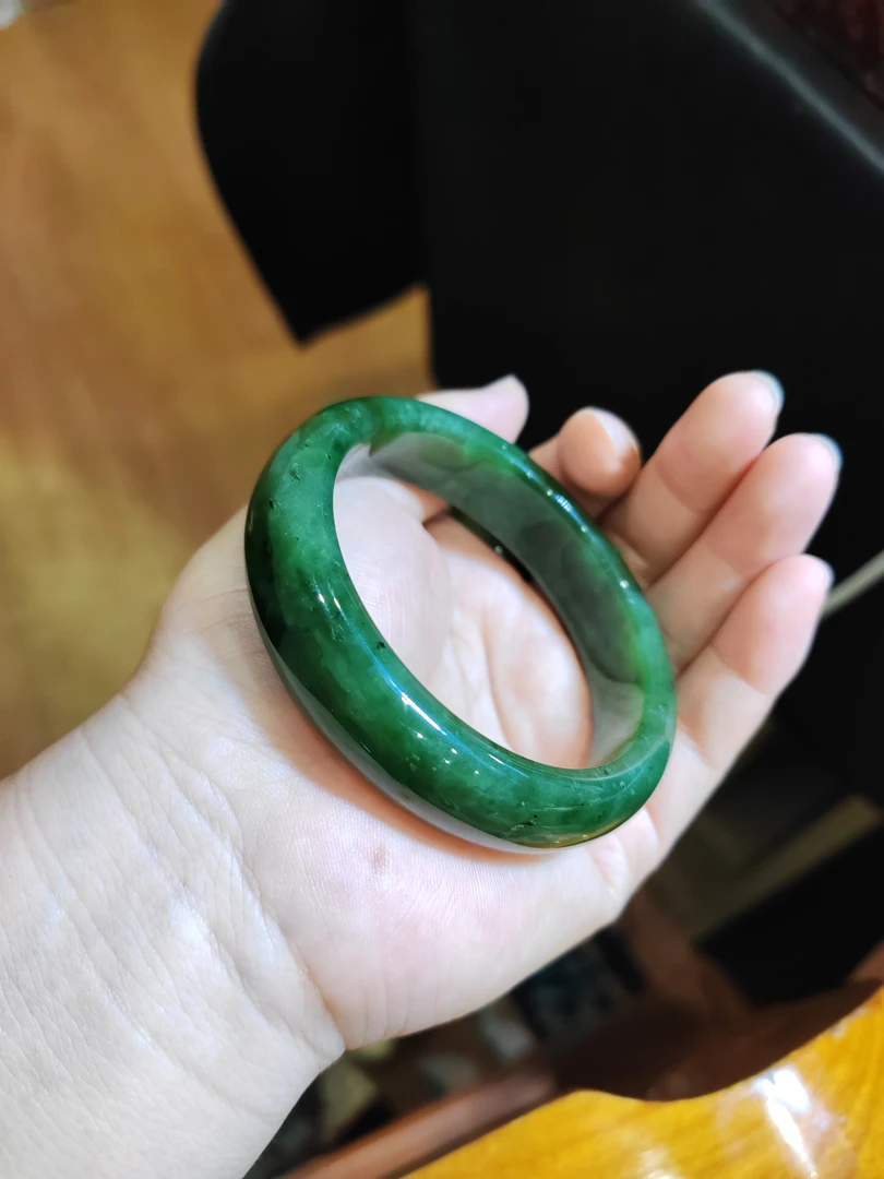 和田碧玉手镯，宽版