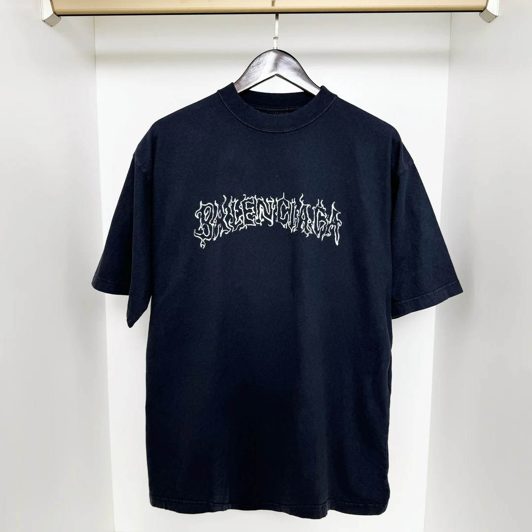 全新未使用 Balenciaga巴黎世家24ss火焰字母水洗做旧黑灰短袖t恤
