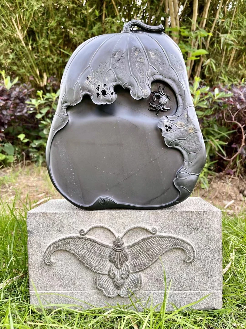 33 荷谐盛世：金星坑玉带金星金晕2007年作品