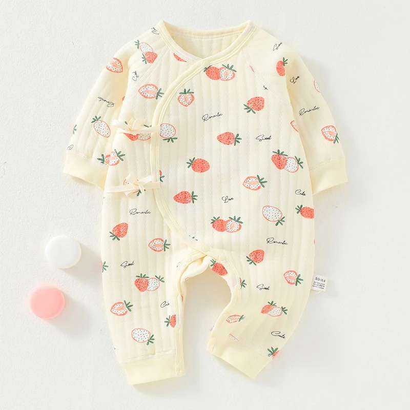 新生儿三层保暖连体衣秋冬加厚初婴儿衣服纯棉A类宝宝哈衣蝴蝶衣