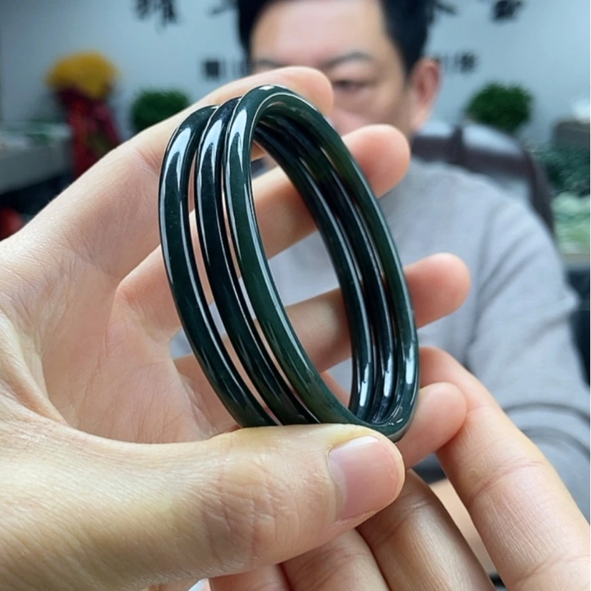 【闪购商品】和田玉手镯颜色纹路多样性发货拍一发一未镶嵌