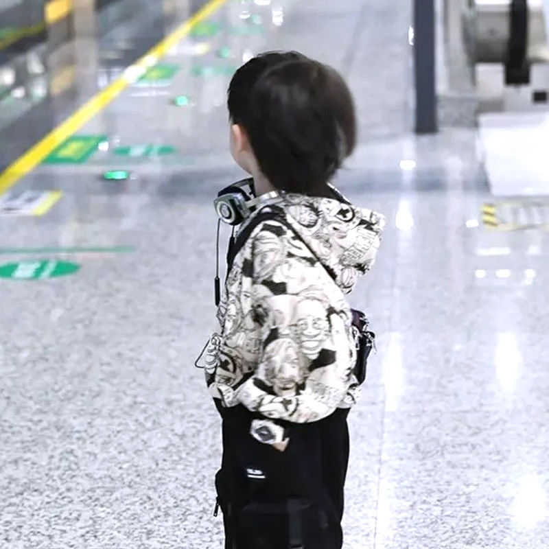 儿童连帽卫衣春秋装2025新款中小童时髦上衣男童秋季印花套头衫潮