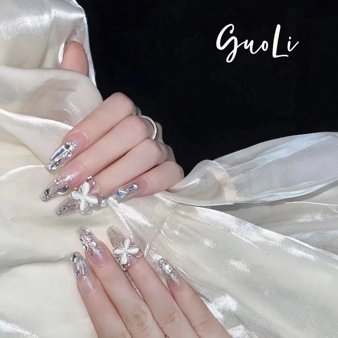 【蝶与银月】GuoLi纯手工光疗穿戴甲K9钻婚甲满钻冰透学生长款裸色i