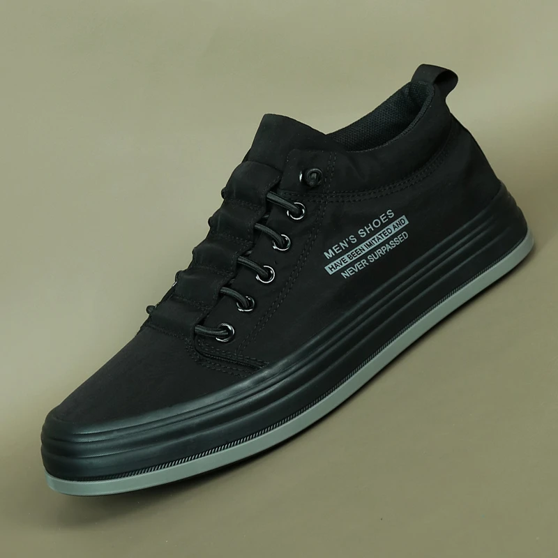 高品质新款一脚蹬男鞋时尚休闲鞋百搭不闷脚经典板鞋男士轻奢潮鞋