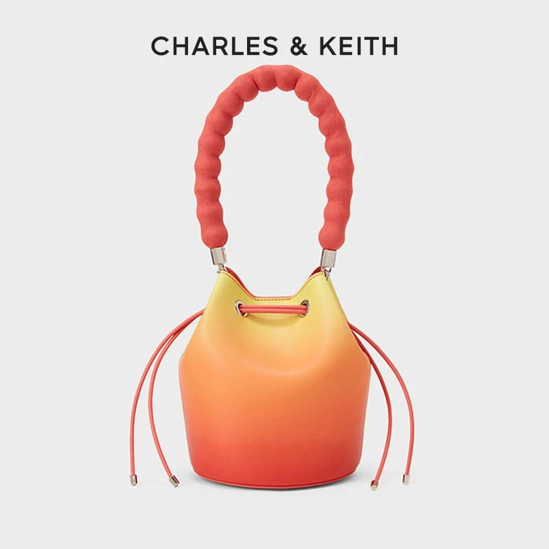 CHARLES & KEITH女士个性幻宙链条手提水桶包女【原】CK2-10840478
