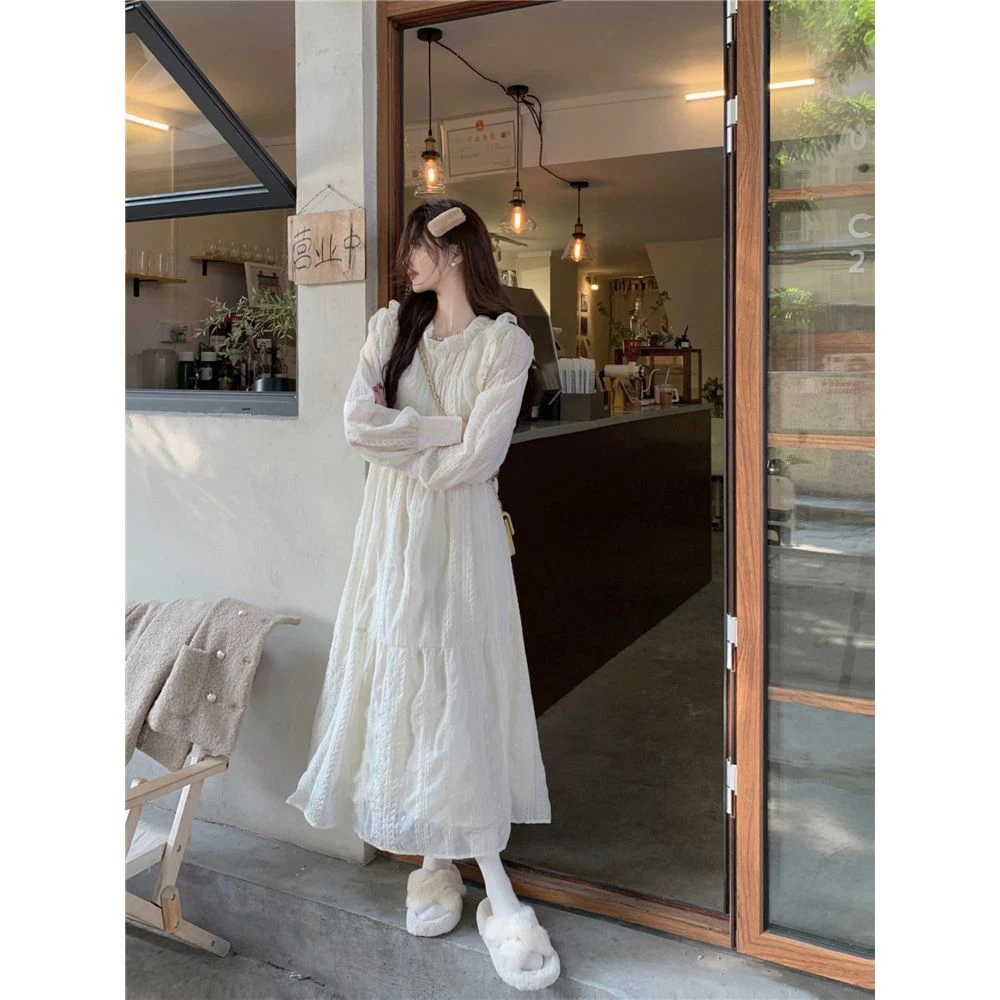 温柔风时尚连衣裙女秋冬2023新款很仙的加绒加厚中长款长袖打底裙
