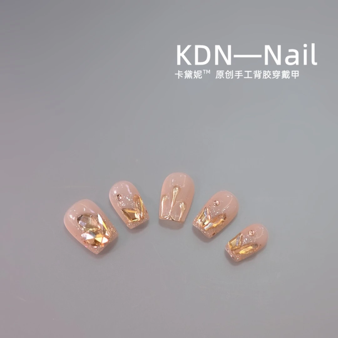 断码【冰透水晶】新短方/中梯 背胶显白纯手工穿戴甲10片 可拆卸