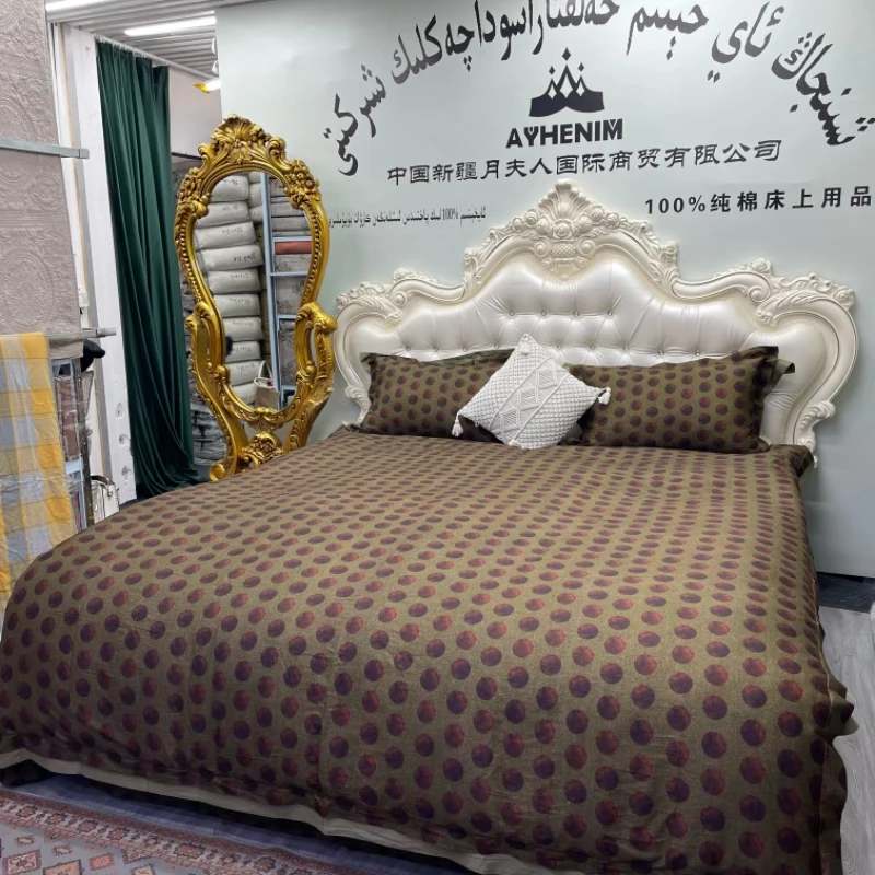 月夫人品牌新款yipak pahta 套装