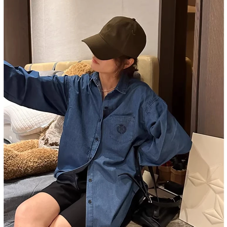 2025新款韩版休闲宽松大码牛仔小蝙蝠袖翻领刺绣女衬衣衬衫23024