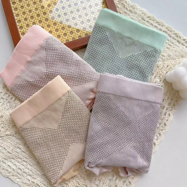 【三条装】高腰女士无痕舒适收腹裤均码80-140斤可穿高弹力颜色随机