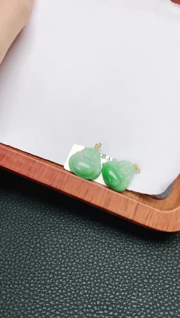 【闪购商品】翡翠颈饰18K金镶嵌君..多样性发货发一件