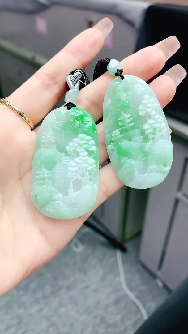 【闪购商品】翡翠颈饰未镶嵌多样性发货