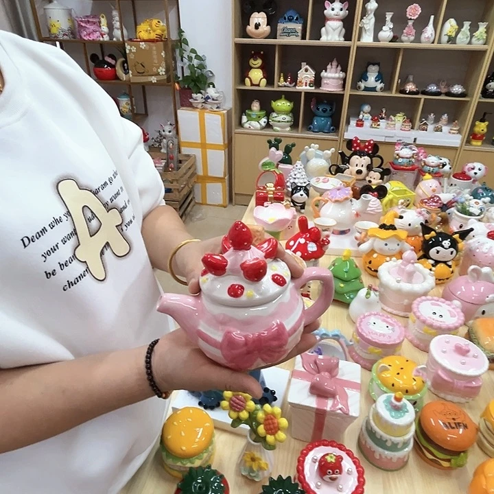 摆件陶瓷材料及工艺美术的